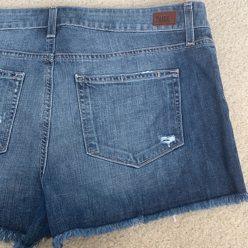 NWT: Paige Daryn Cut Off Izzy Destructed Denim Jean Short, Size 31 - Picture 7 of 8